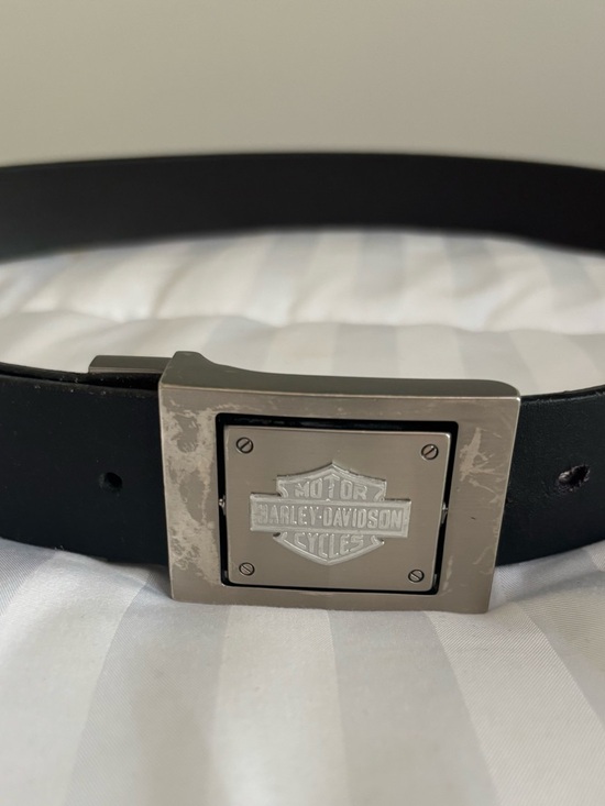 Harley-Davidson Other - Harley-Davidson Black Leather Belt with Brushed Silver Emblem Buckle size 40
